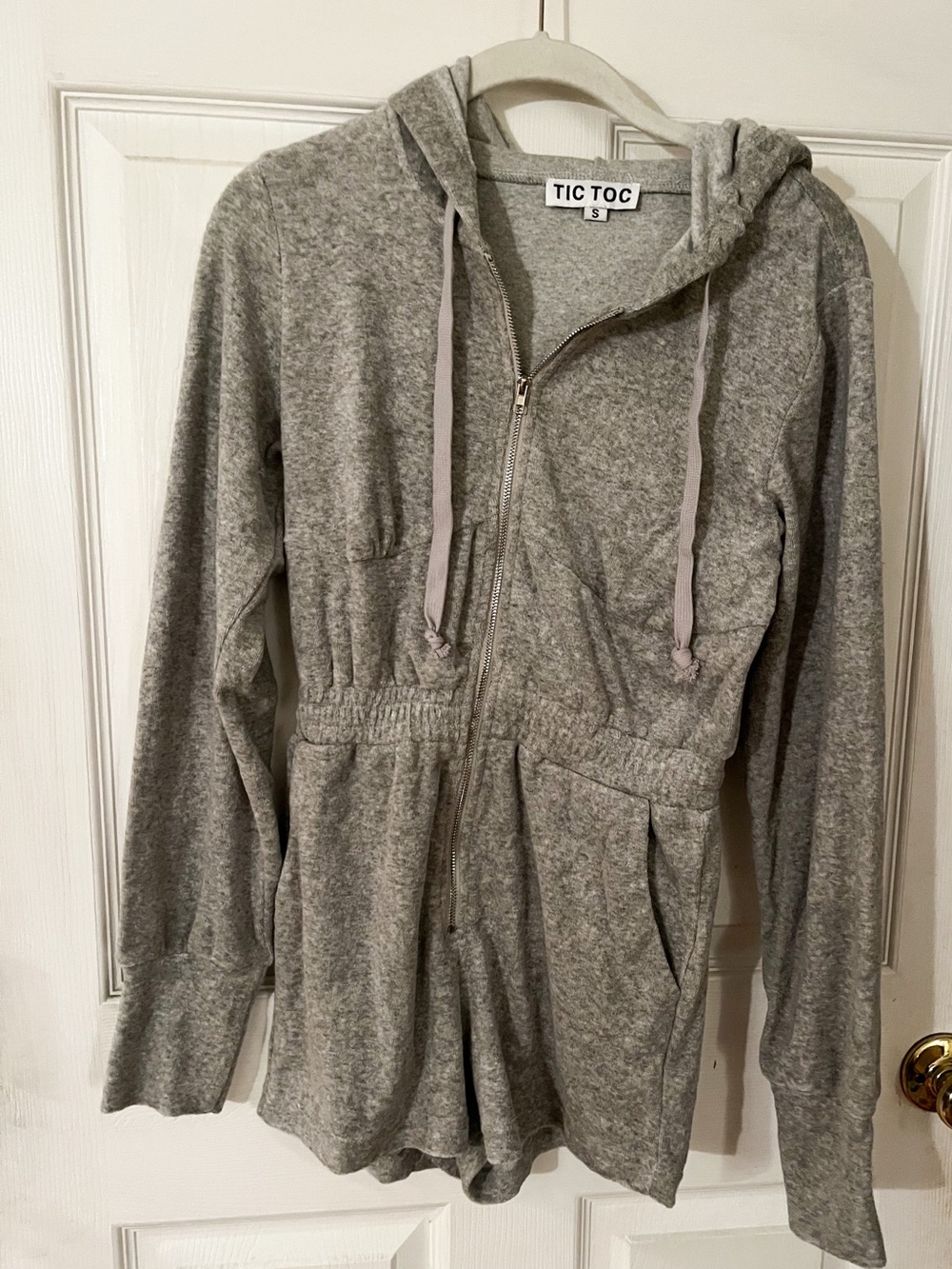 Tic Toc Women's Gray Hooded Zip Front Romper